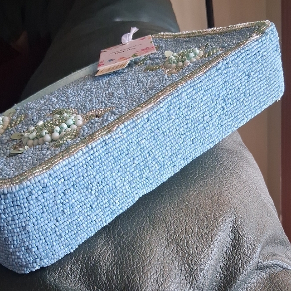 Viral Beaded Sea Turtle Design Shoulder bag. NWT. Absolutely gorgeous!! - Picture 10 of 13